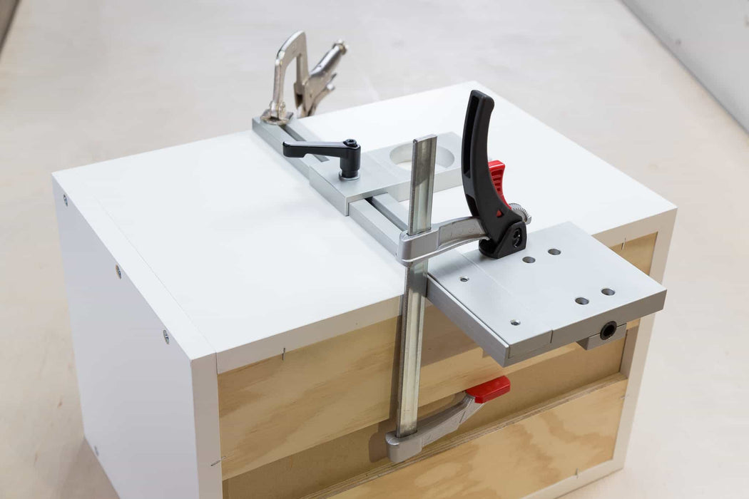 Cabinet Light Jig 2-1/4″ + Case